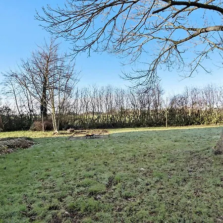 Four-bedroom In Dom wakacyjny *